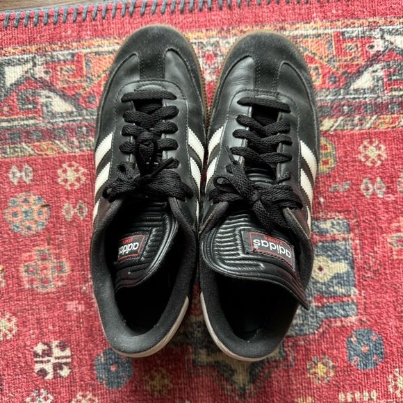 Black Adidas Sambas - Picture 5 of 6